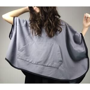 GapFit Hooded Poncho Pullover M/L – Light Grey Athletic Cape w/ Kangaroo Pocket
